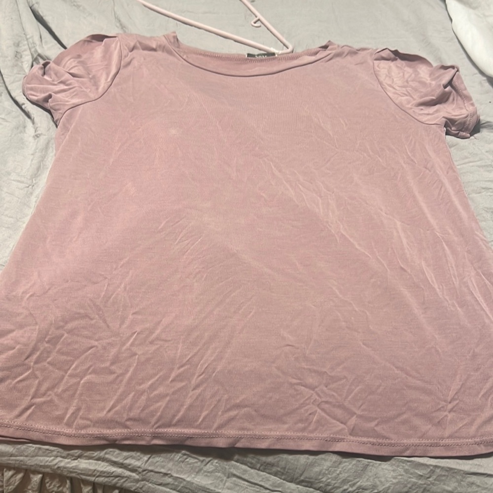 Short sleeve top size large